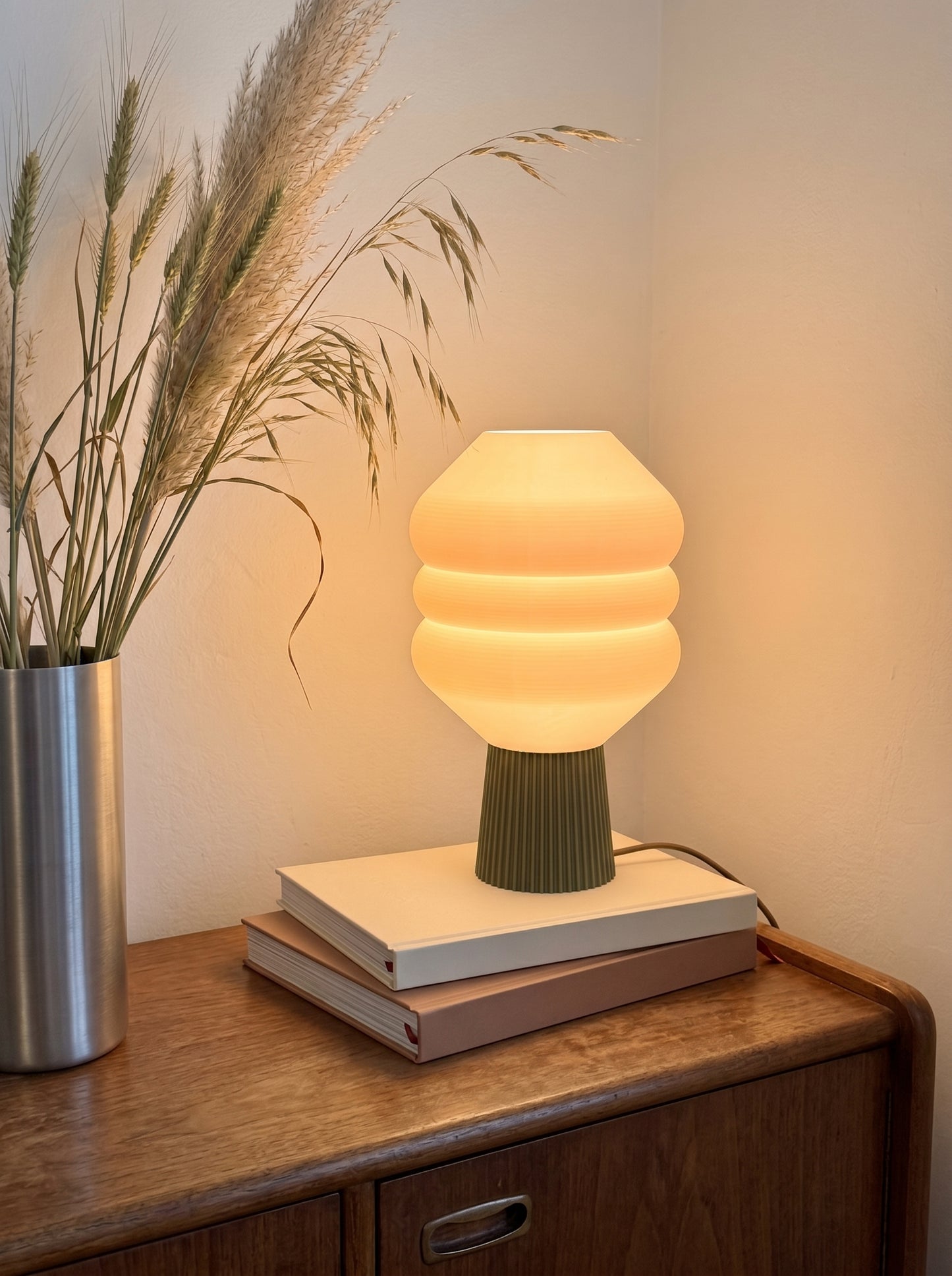 Big Koki GreenOlive — Lampe de Table Design Biosourcée