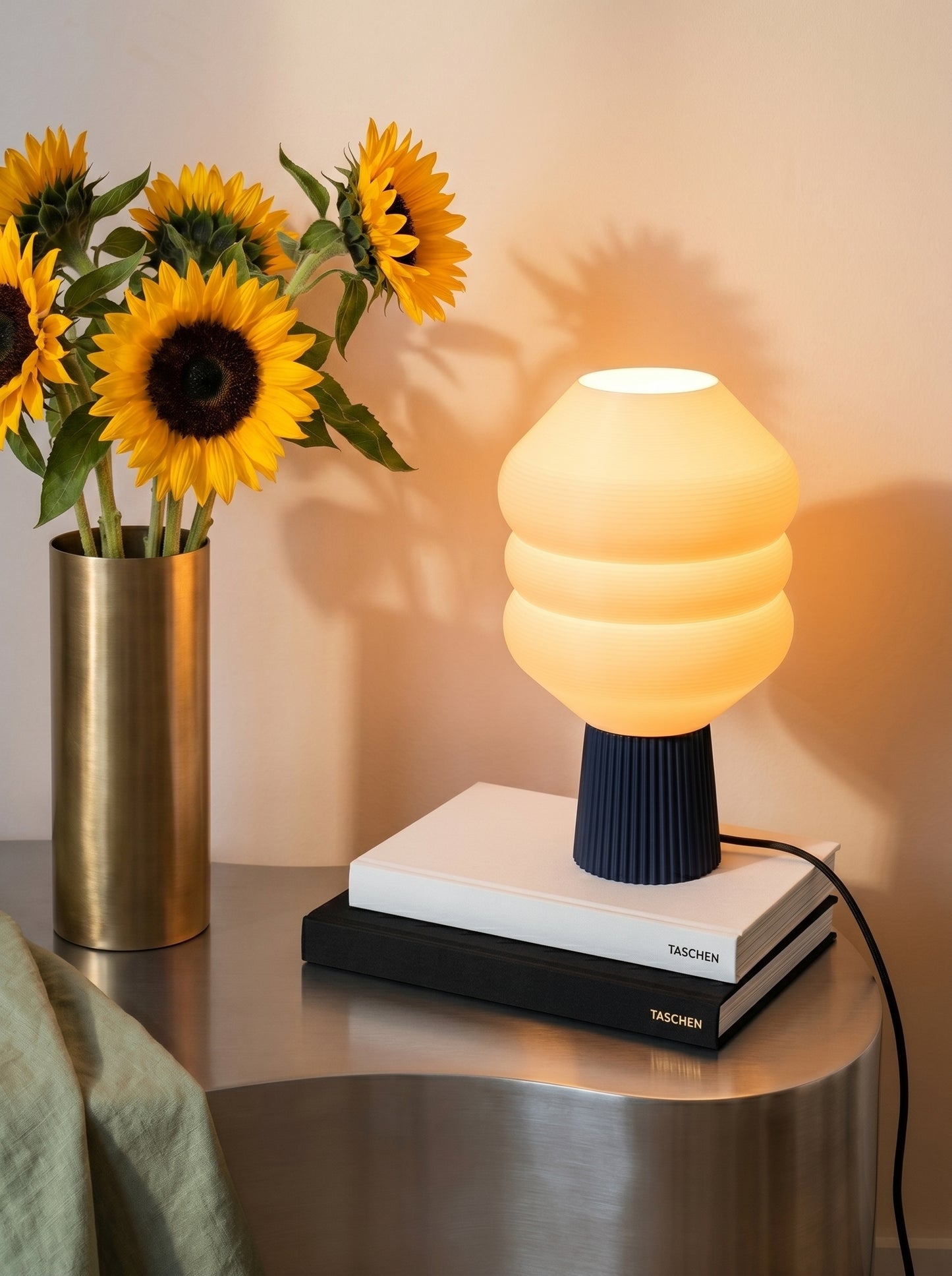 Big Koki NightBlue — Lampe de Table Design Biosourcée